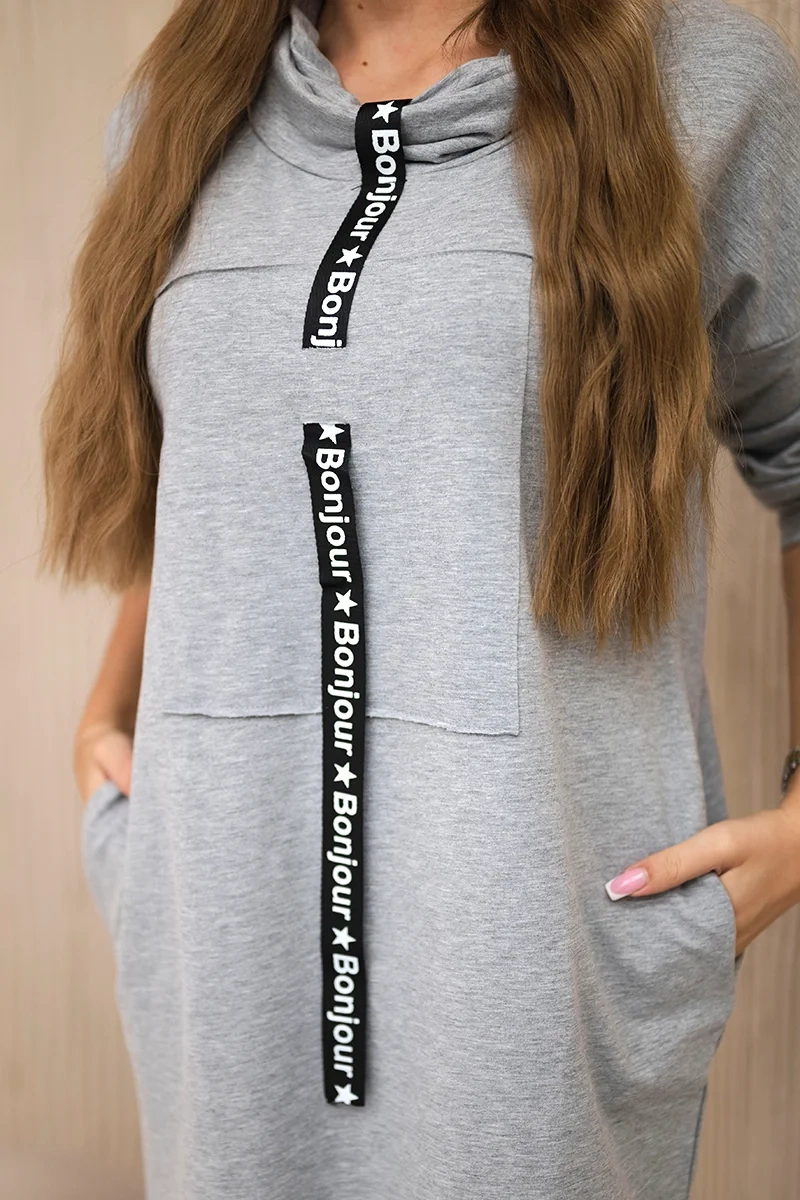 Suknelė su kaklaraiščiu pilka - Image 4