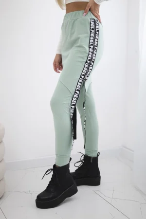 Kelnės / kostiumas su užrašu "selfie" tamsiai mėtų spalvos