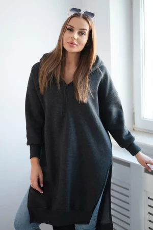 Šiltas džemperis su šoninėmis iškirptėmis grafitinės spalvos