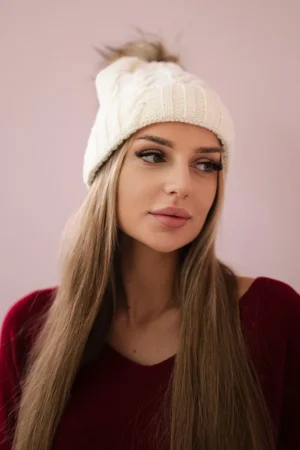 Vilnonė pintinė kepurė K226 ecru