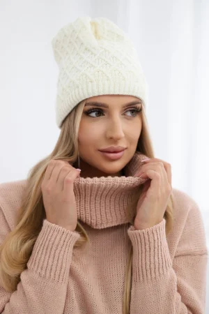 Vilnonė kepurė K204 ecru