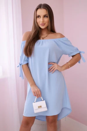 Mėlyna suknelė su surištomis rankovėmis