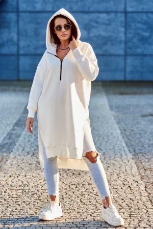 Šiltas džemperis su šoninėmis iškirptėmis ecru