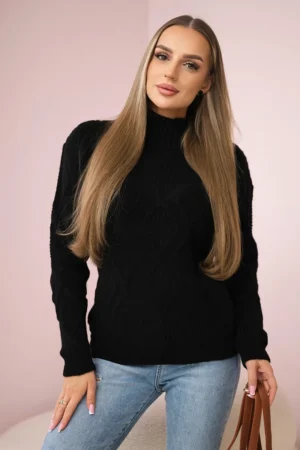 Megztinis su dekoratyviniu pynimu juodas