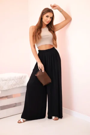 Moteriškos plačios viskozės kelnės su elastine juosmens juosta juodos spalvos