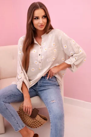 Lininė moteriška palaidinė su gėlėmis, ilgomis rankovėmis ir sagomis smėlio + balta