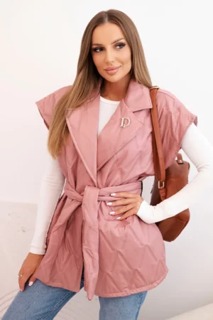 Moteriška pamušalinė liemenė su diržu ir plačiu apykakle tamsiai rožinė