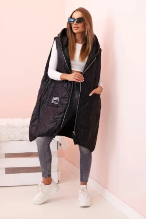 Moteriška pūkinė liemenė Plus Size su kapišonu užtrauktuku juoda