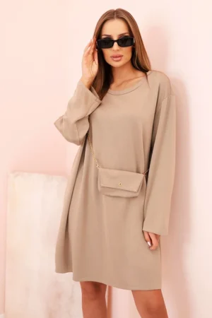 Moteriška viskozinė suknelė Plus Size su grandinine rankine tamsiai bežinė