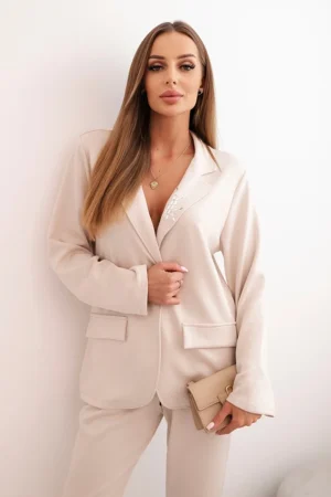 Moteriškas komplektas su viskoze, dekoracijomis ir elastingomis kelnėmis bežinis