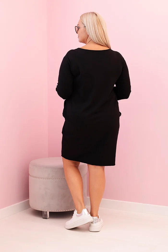 Moteriška suknelė Plus Size su medvilne tiesaus kirpimo ir 3/4 ilgio rankovėmis juoda - Image 3