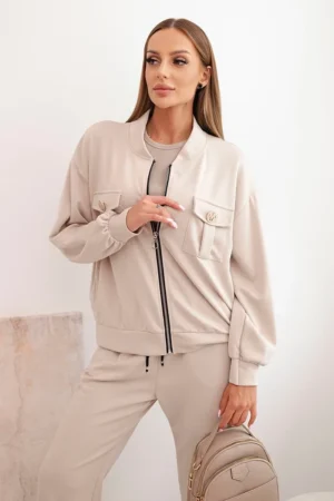 Moteriškas komplektas iš viskozės su atsegama palaidine ir kelnėmis bežinis