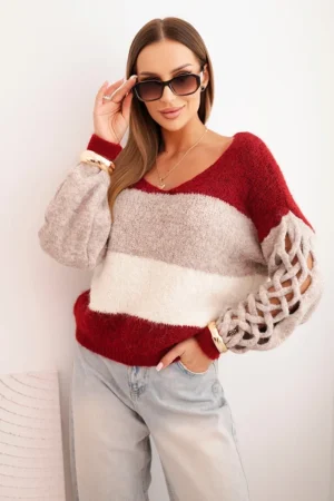 Moteriškas megztinis su juostelėmis ir pynėmis ant rankovių iš vilnos bordo + bežinis