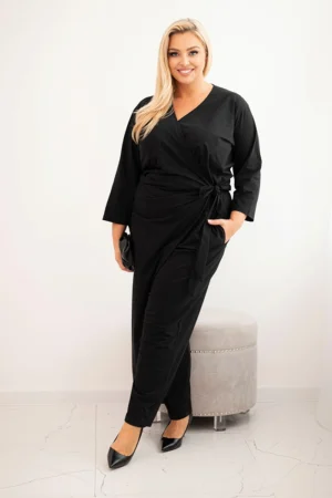 Moteriškas medvilninis kombinezonas Plus Size su juosmens raiščiu ir 3/4 rankovėmis juodas