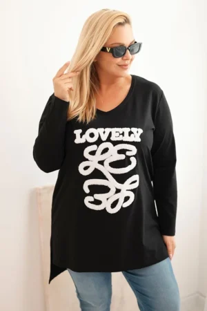 Moteriška Plus Size medvilninė bluzonė su užrašu ir V formos iškirpte juoda